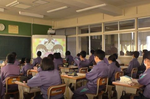 長崎県 南島原市の中学校の授業で「Revolution」を使っていただきました！